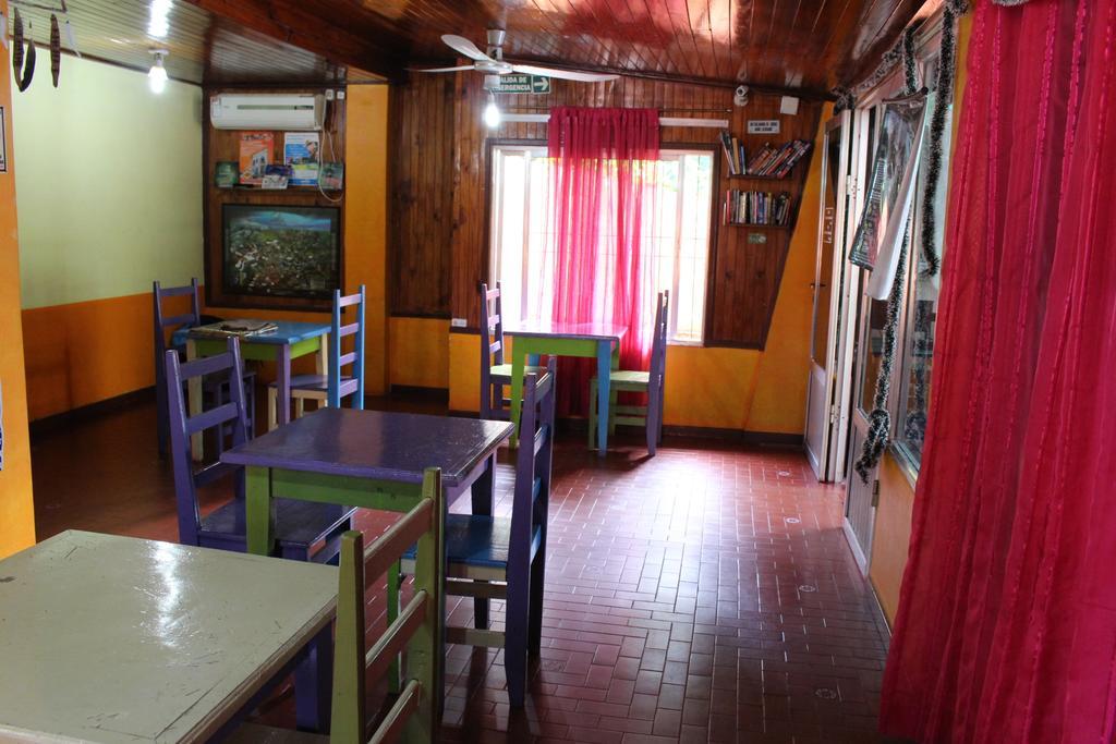 Residencial Noelia Hostel Πουέρτο Ιγκουασού Εξωτερικό φωτογραφία