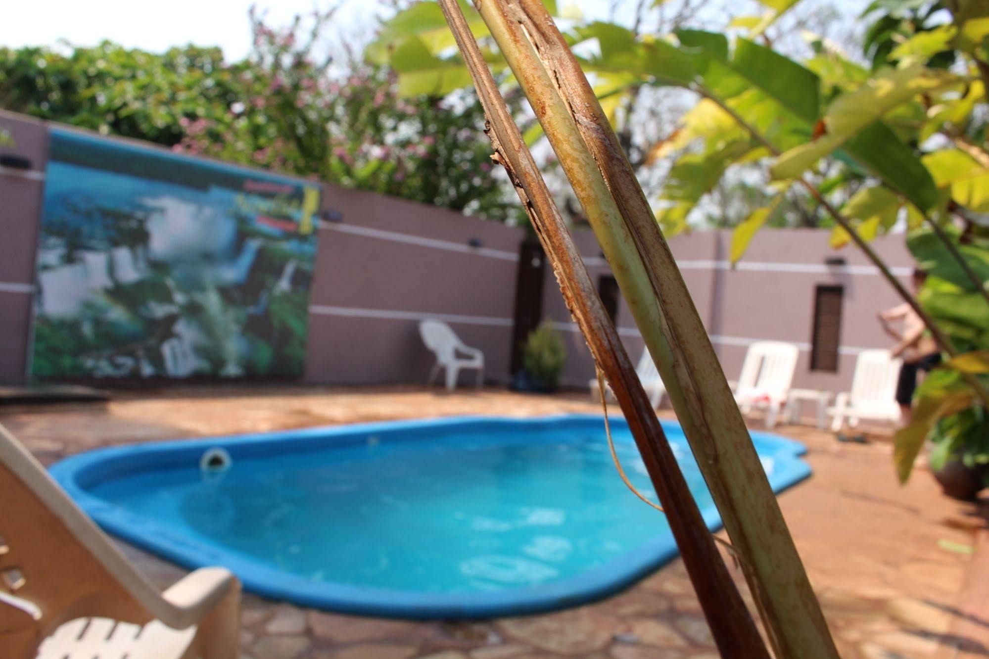 Residencial Noelia Hostel Πουέρτο Ιγκουασού Εξωτερικό φωτογραφία