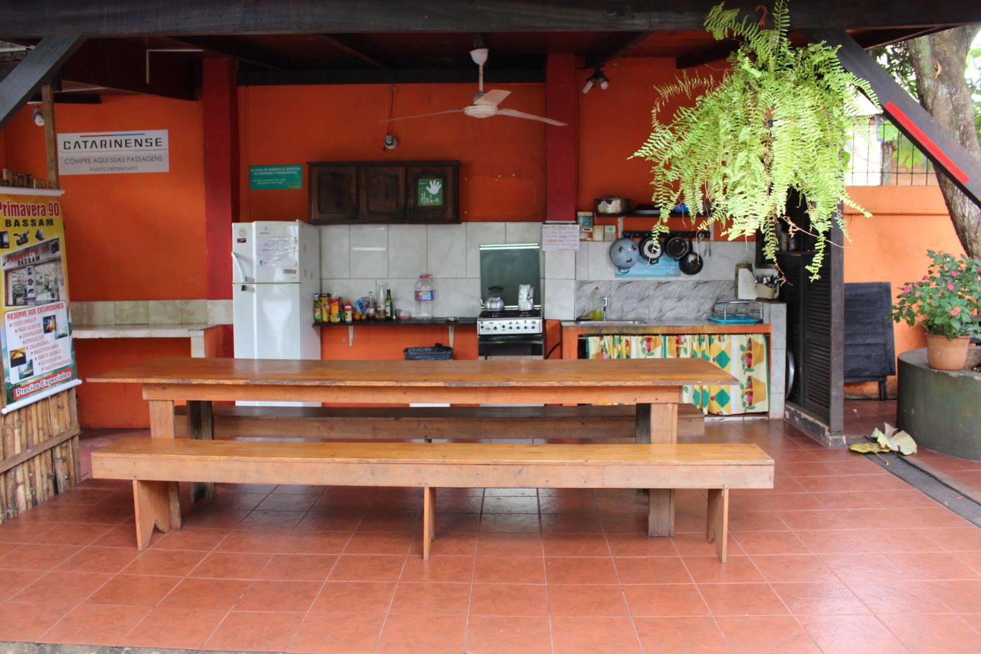 Residencial Noelia Hostel Πουέρτο Ιγκουασού Εξωτερικό φωτογραφία