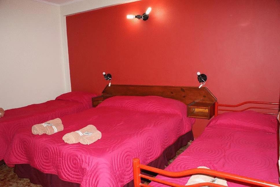 Residencial Noelia Hostel Πουέρτο Ιγκουασού Δωμάτιο φωτογραφία