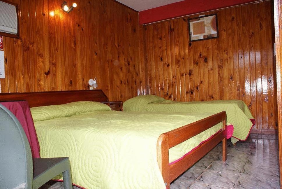 Residencial Noelia Hostel Πουέρτο Ιγκουασού Εξωτερικό φωτογραφία