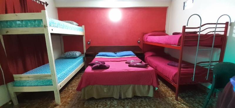 Residencial Noelia Hostel Πουέρτο Ιγκουασού Εξωτερικό φωτογραφία