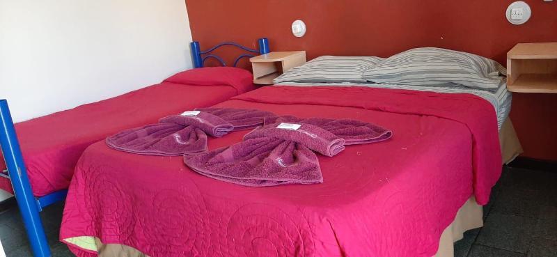 Residencial Noelia Hostel Πουέρτο Ιγκουασού Εξωτερικό φωτογραφία